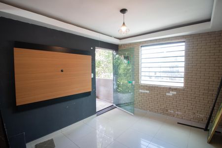 SALA de casa para alugar com 2 quartos, 120m² em Vila Continental, São Paulo