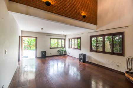 Sala  de casa de condomínio para alugar com 4 quartos, 360m² em Residencial Quatro (alphaville), Santana de Parnaíba