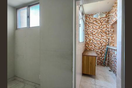 Apartamento para alugar com 75m², 2 quartos e 1 vagaÁrea de Serviço