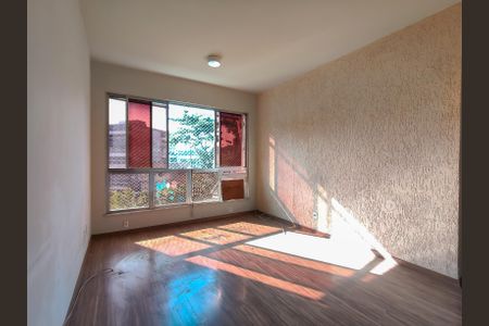 Sala de apartamento para alugar com 2 quartos, 75m² em Grajaú, Rio de Janeiro