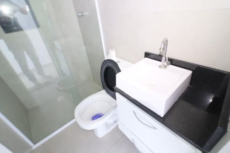 Banheiro de apartamento para alugar com 2 quartos, 58m² em Bussocaba, Osasco