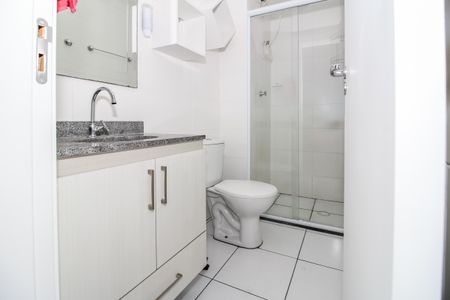 Banheiro de apartamento para alugar com 1 quarto, 33m² em Barra Funda, São Paulo