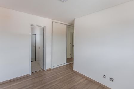 Apartamento para alugar com 130m², 3 quartos e 2 vagasSuíte