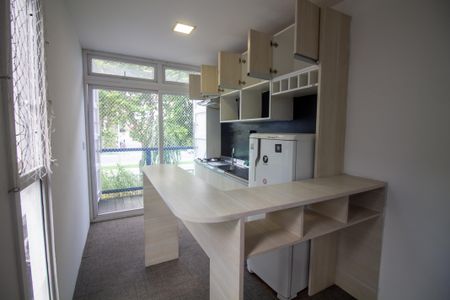 Cozinha de kitnet/studio para alugar com 1 quarto, 32m² em Jardim Caravelas, São Paulo