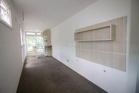 Sala / Quarto - Studio  de kitnet/studio para alugar com 1 quarto, 32m² em Jardim Caravelas, São Paulo