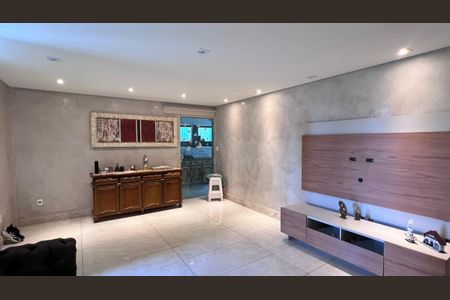 Casa para alugar com 5 quartos, 360m² em Colégio Batista, Belo Horizonte