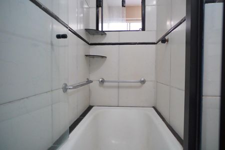 Apartamento para alugar com 41m², 2 quartos e sem vagaBanheira 