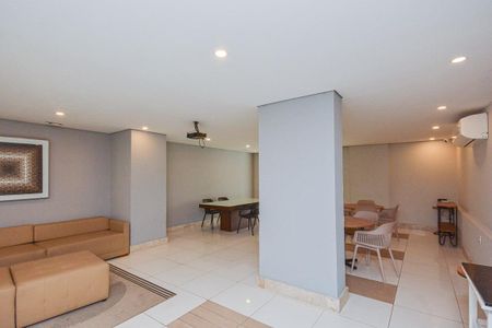 Apartamento à venda com 98m², 3 quartos e 2 vagas Apartamento à venda com 98m², 3 quartos e 2 vagasÁrea comum - Salão de festas