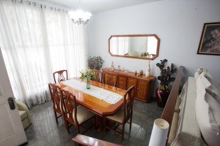 Casa à venda com 188m², 4 quartos e 3 vagasSala de jantar