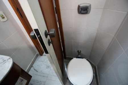 Casa à venda com 188m², 4 quartos e 3 vagasBanheiro Social