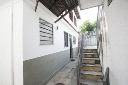 Casa à venda com 188m², 4 quartos e 3 vagasFundos da Casa