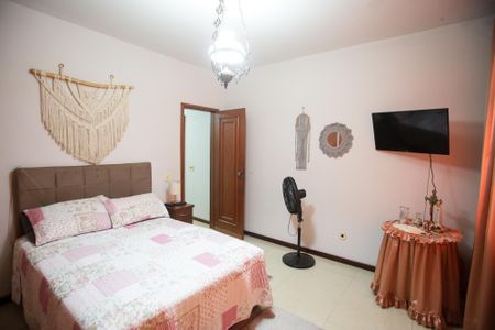 Casa à venda com 188m², 4 quartos e 3 vagasQuarto Suíte 1