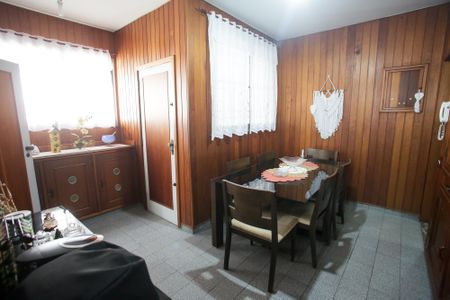 Casa à venda com 188m², 4 quartos e 3 vagasCopa