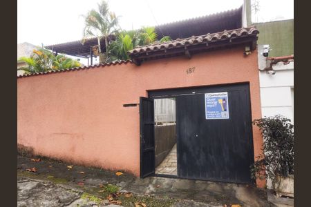 Casa à venda com 188m², 4 quartos e 3 vagasFachada