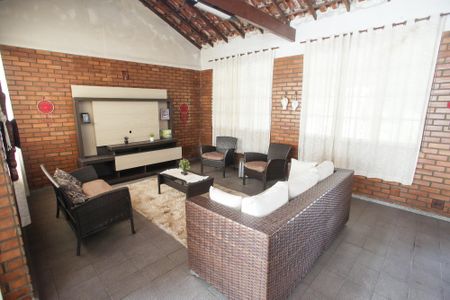 Casa à venda com 188m², 4 quartos e 3 vagasSala de TV