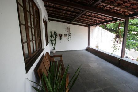 Casa à venda com 188m², 4 quartos e 3 vagasVaranda