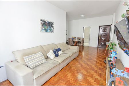 Apartamento à venda com 115m², 3 quartos e sem vagaSala