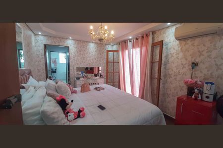 Suíte 1 de casa à venda com 4 quartos, 206m² em Cidade das Flores, Osasco