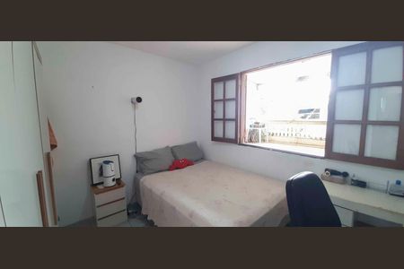 Casa à venda com 206m², 4 quartos e 2 vagas Casa à venda com 206m², 4 quartos e 2 vagasQuarto 2