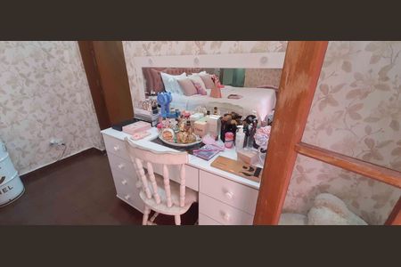 Casa à venda com 206m², 4 quartos e 2 vagas