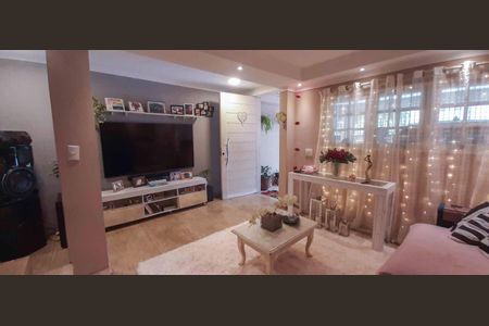 Casa à venda com 206m², 4 quartos e 2 vagas