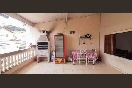 Casa à venda com 206m², 4 quartos e 2 vagas