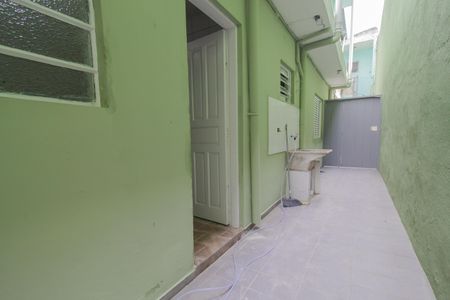 Casa para alugar com 60m², 1 quarto e 1 vagaCorredor