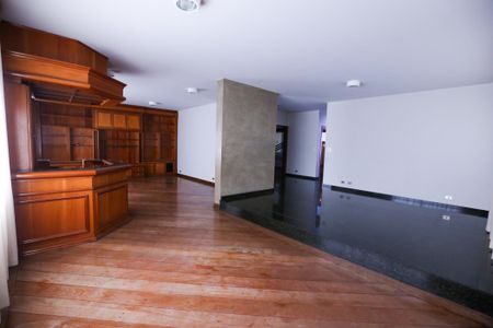 Sala de casa à venda com 4 quartos, 800m² em Vila Pereira Cerca, São Paulo