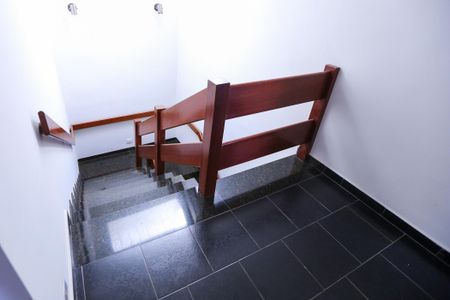 Casa à venda com 800m², 4 quartos e 4 vagas Casa à venda com 800m², 4 quartos e 4 vagasCorredor