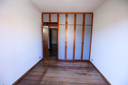 Quarto de casa à venda com 4 quartos, 800m² em Vila Pereira Cerca, São Paulo