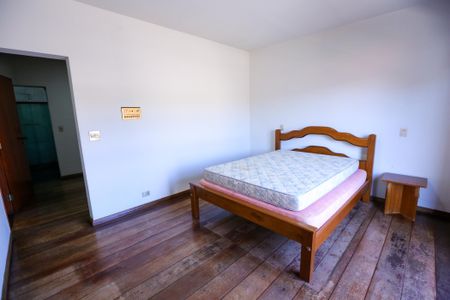 Casa à venda com 4 quartos, 800m² em Vila Pereira Cerca, São Paulo