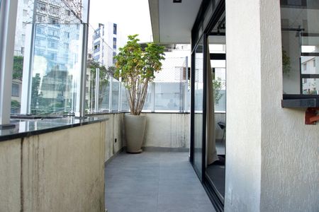 Apartamento à venda com 136m², 3 quartos e 1 vagaVaranda