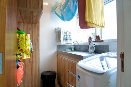 Apartamento à venda com 136m², 3 quartos e 1 vagaÁrea de Serviço