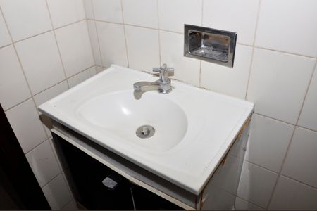 Casa para alugar com 224m², 4 quartos e 4 vagasDetalhe - Banheiro do Quarto de Empregada