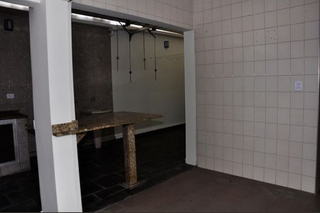 Casa para alugar com 224m², 4 quartos e 4 vagasDetalhe - Quintal