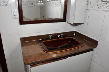 Casa para alugar com 224m², 4 quartos e 4 vagasDetalhe - Suíte