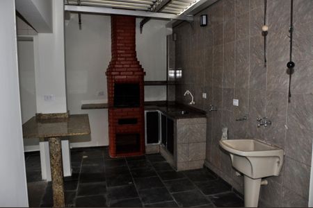 Casa para alugar com 224m², 4 quartos e 4 vagasDetalhe - Área da Churrasqueira e Área de Serviço