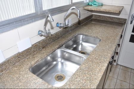 Casa para alugar com 224m², 4 quartos e 4 vagasDetalhe - Cozinha