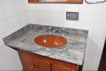 Casa para alugar com 224m², 4 quartos e 4 vagasDetalhe - Banheiro Social