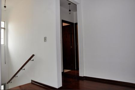 Casa para alugar com 224m², 4 quartos e 4 vagasDetalhe - Hall dos Quartos