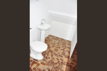 Casa para alugar com 224m², 4 quartos e 4 vagasBanheiro na Garagem