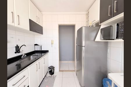 Apartamento à venda com 60m², 2 quartos e 1 vagaCozinha com área de serviço