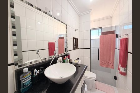 Apartamento à venda com 60m², 2 quartos e 1 vagaBanheiro Social