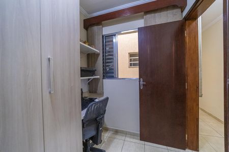 Casa à venda com 101m², 3 quartos e 2 vagasQuarto 3