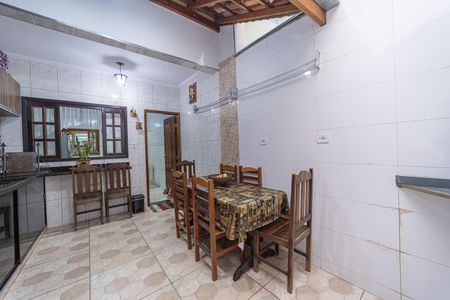 Casa à venda com 101m², 3 quartos e 2 vagasÁrea de Serviço