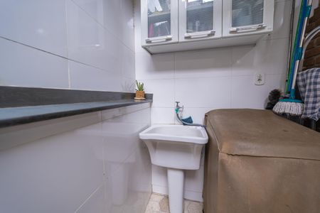 Casa à venda com 101m², 3 quartos e 2 vagasÁrea de Serviço