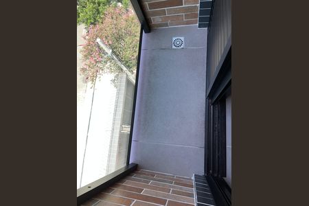 Sacada de casa de condomínio para alugar com 1 quarto, 33m² em Macuco, Santos