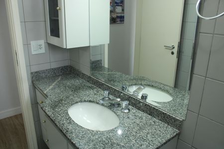 Apartamento à venda com 42m², 1 quarto e 1 vagaBanheiro