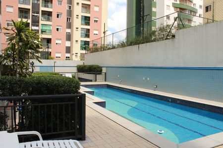 Apartamento à venda com 42m², 1 quarto e 1 vagaÁrea comum - Piscina