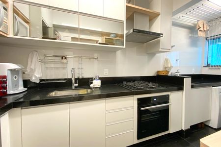 Apartamento à venda com 82m², 3 quartos e 2 vagasCozinha